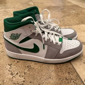 💚NIKE Air Jordan 1 Mid SE ‘Grey Pine Green’ - worn 2x